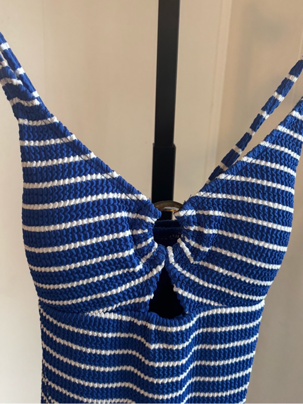Lucky Brand Blue Stripe Textured One Piece Swimsuit Keyhole Ring Womens M NWT